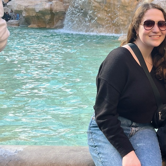 H&M Sweater - Picture 3 of 3